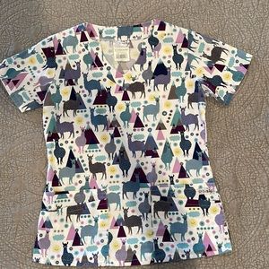 Uniform Advantage Scrub Top